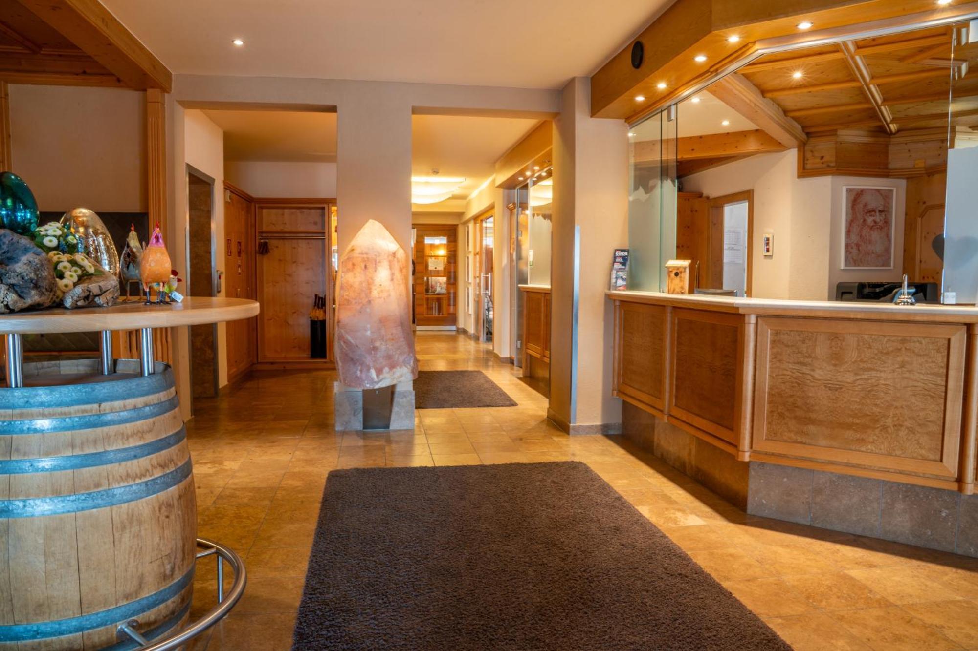Hotel Andy 4 Sterne Superior Jerzens Dış mekan fotoğraf